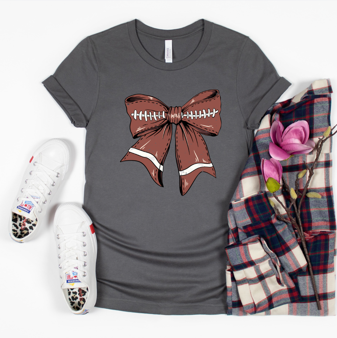 FOTBALL BOW GRAPHIC TEE